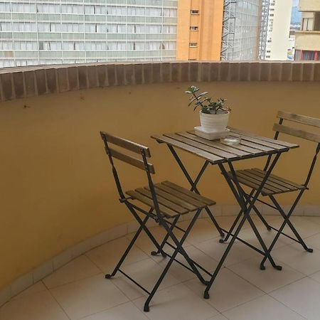 Apartamento Cumbre Loix Benidorm Bagian luar foto